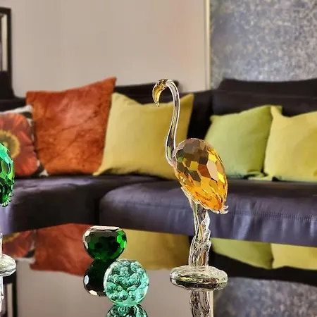 Luxury Near Center! Apartment *