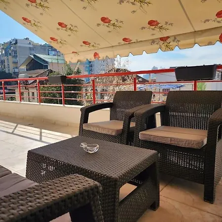 Luxury Near Center! Apartment Tirana